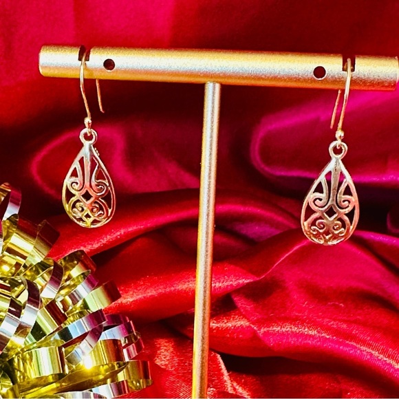 925 Sterling Silver Teardrop Filigree Dangle Earrings - Picture 2 of 11